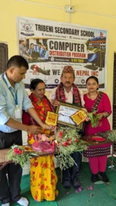 Honouring a guest with flowers